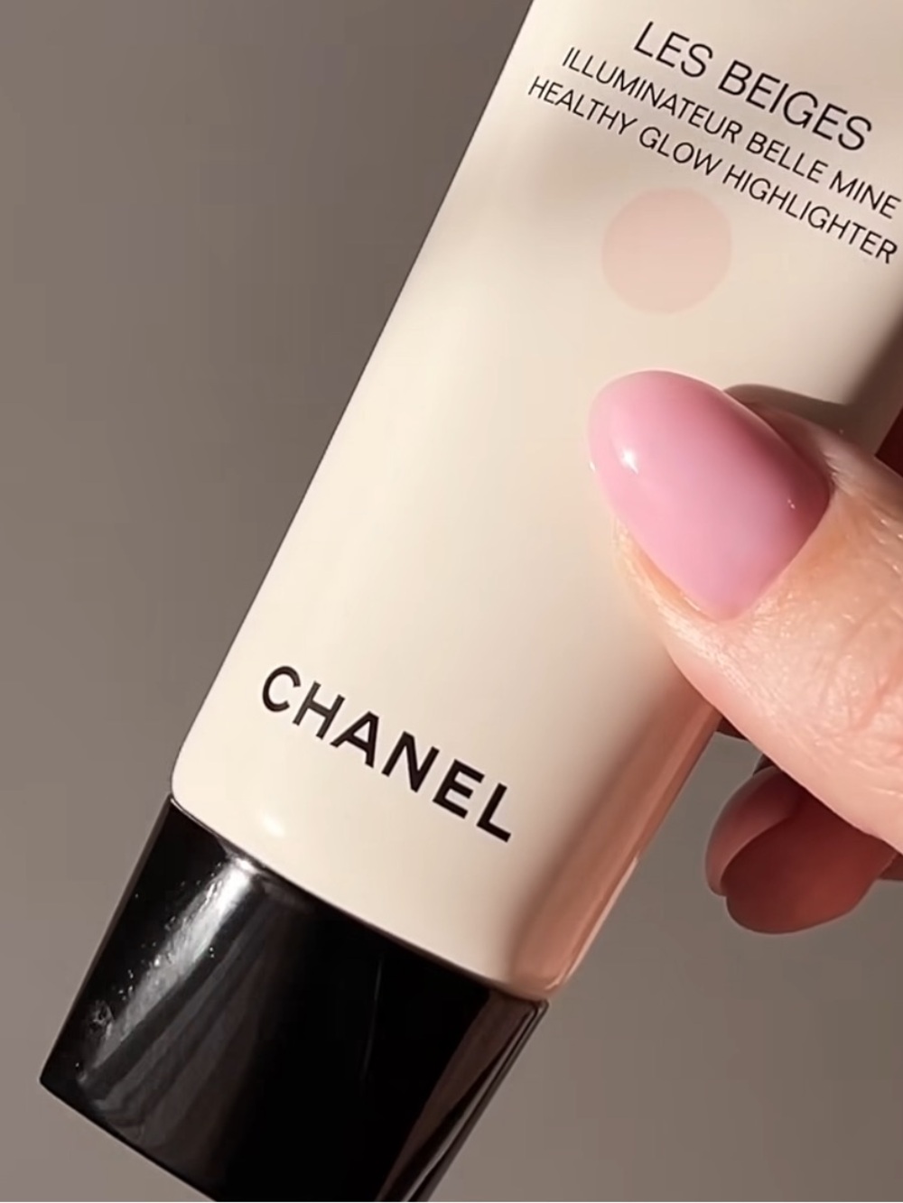 CHANEL LES BEIGES Healthy Glow Highlighter liquid blush in shade Summer Gleam